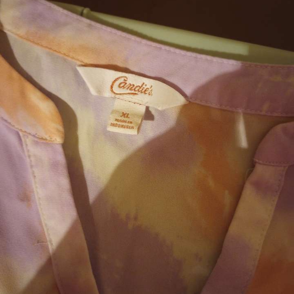 Blouse - Picture 2 of 2